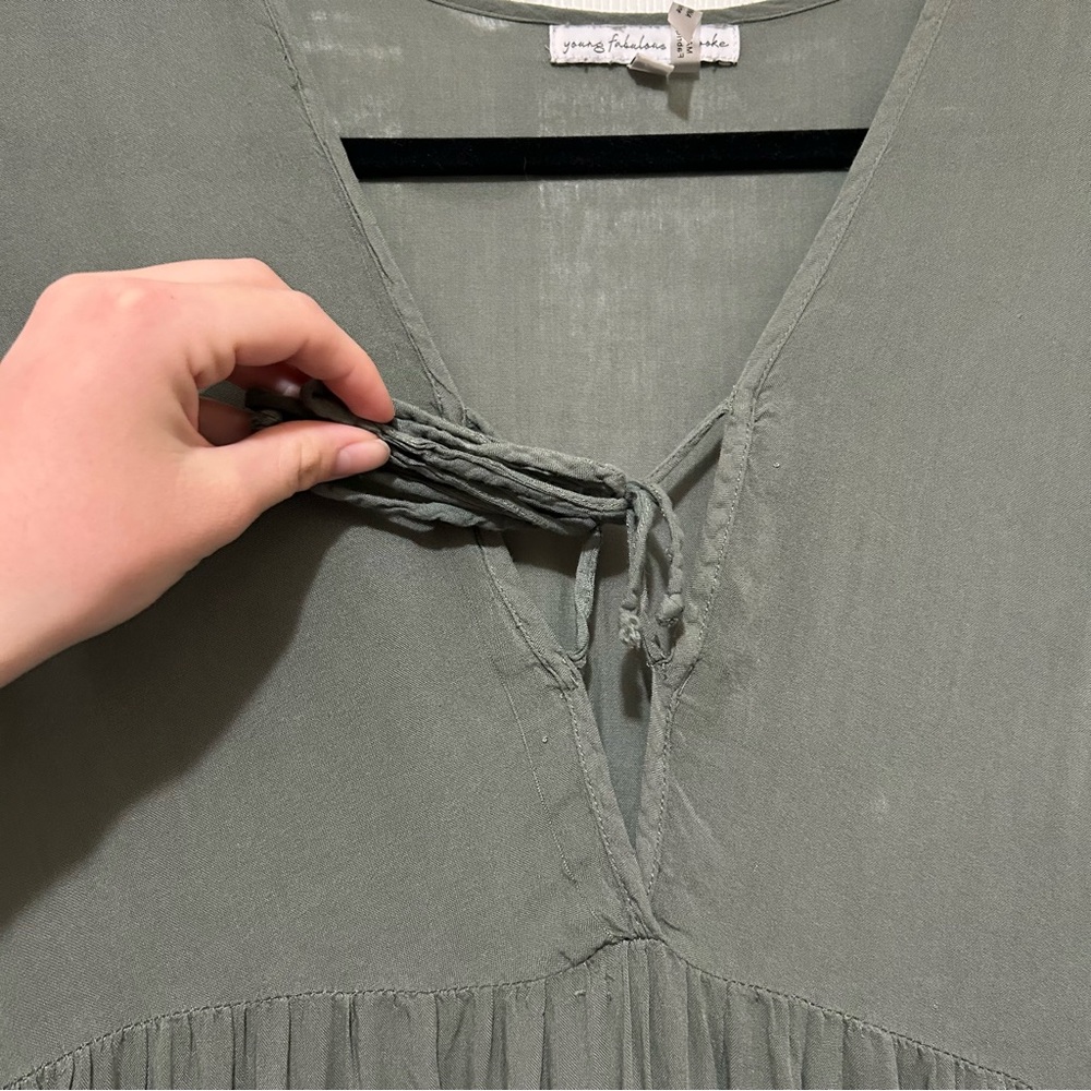 Young Fabulous & Broke Sage Green Maxi Dress Boho Lagenlook Bohemian Tiered Lg - Picture 4 of 8